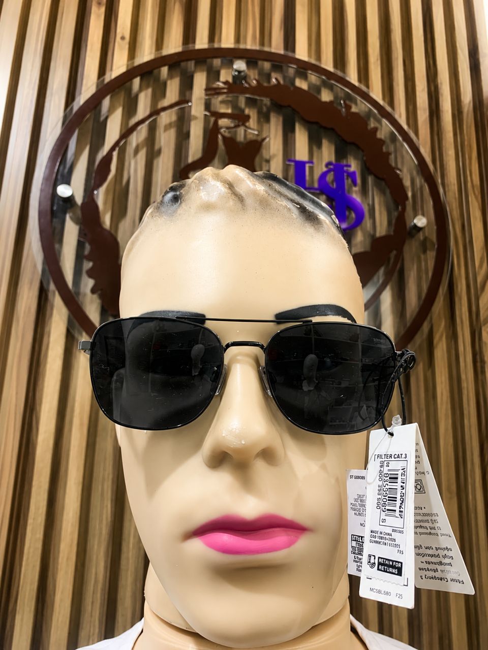 Dark UV Aviator glases