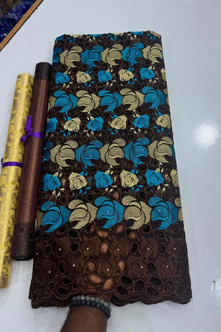Brown & Turquoise Rose Lace